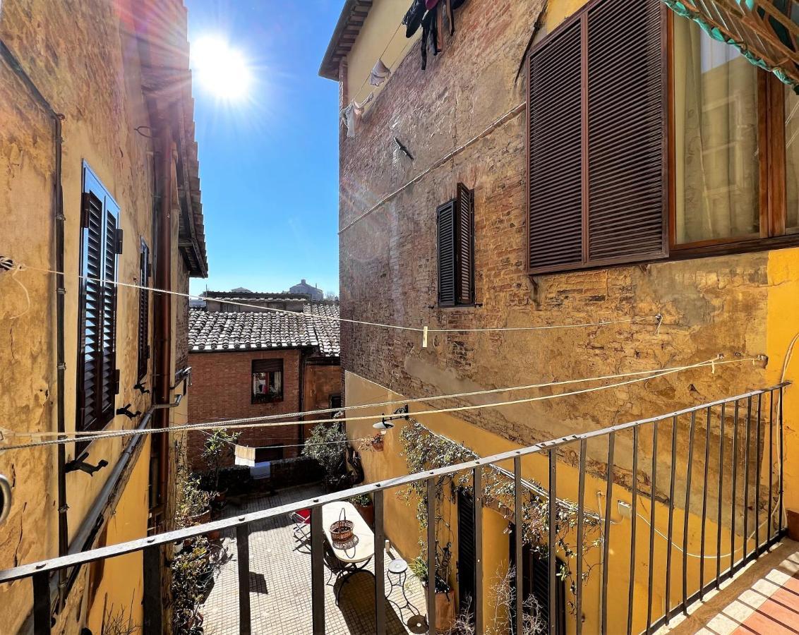 Mezzanino Al Porrione Apartment Siena Exterior foto